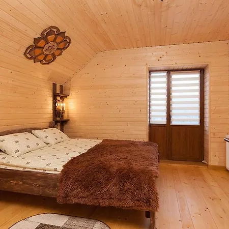 Vip-котедж-nazarko Yaremche